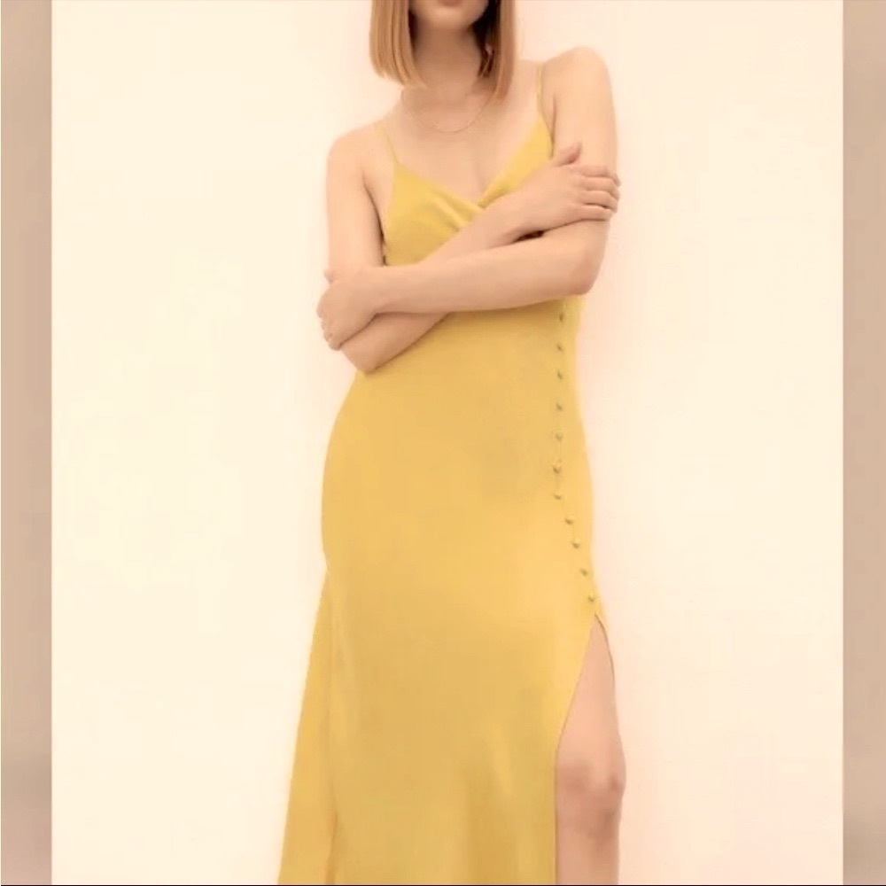Zara Soft Yellow Slip Dress with Buttons and side-slit Size Medium